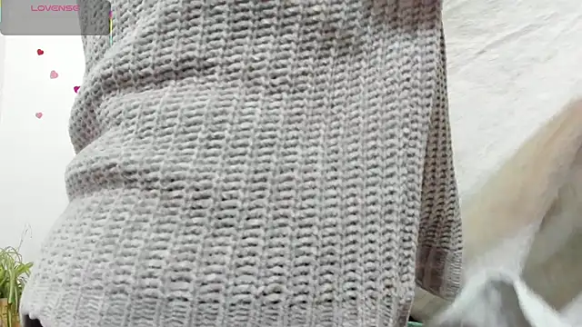 Snapshot of hazel_34 chatting on 01.10.26 hazel 34 online show from 01.10.26