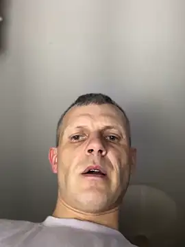 Snapshot of Arthur2288@xh chatting on 04.05.26 Arthur2288xh online show from 04.05.26