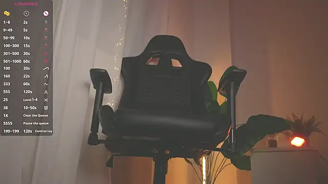 BellaGiaxx online show from 01.08.25