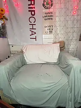 TrenaAnne online show from 03.06.26