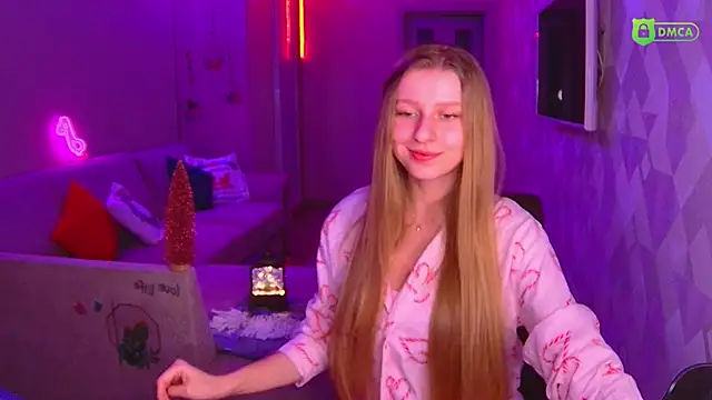 AmaliaQueen online show from 12.24.24