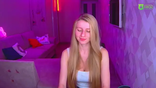 AmaliaQueen online show from 12.19.25