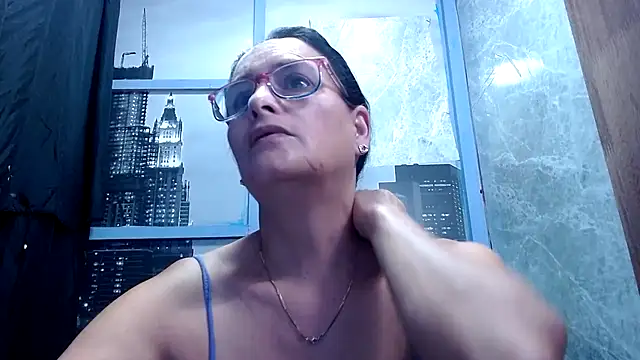 Nastylatinaxxx online show from 12.19.25