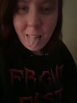 Snapshot of Sexy_Little_SlutAriel chatting on 12.04.24 Sexy Little SlutAriel online show from 12.04.24