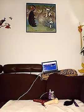 Snapshot of The-Peach-Flexer chatting on 02.11.26 The-Peach-Flexer online show from 02.11.26