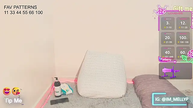 Mellyparker  online show from 10.11.25