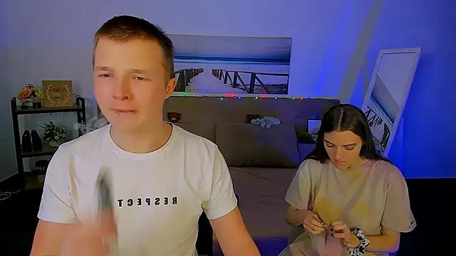 Snapshot of _Olli__Stiw_ chatting on 12.14.24 Olli Stiw online show from 12.14.24