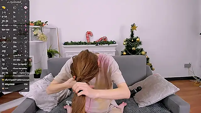 Snapshot of _Olli__Stiw_ chatting on 12.23.24 Olli Stiw online show from 12.23.24