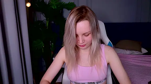 Beatrica Klein online show from 01.14.25