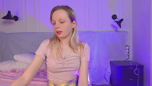 Beatrica Klein online show from 01.24.25