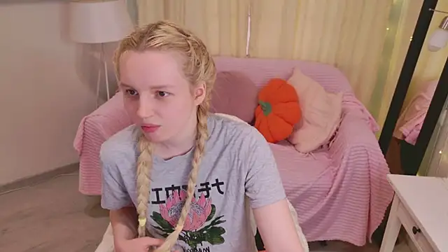 Beatrica Klein online show from 05.29.26