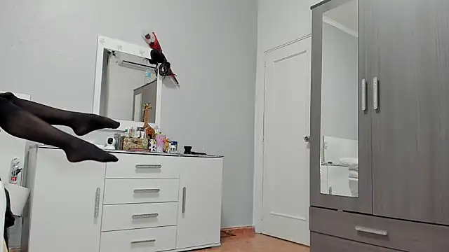 anisialuna  online show from 03.21.25