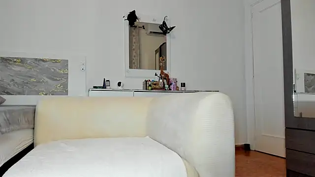 anisialuna  online show from 03.26.26