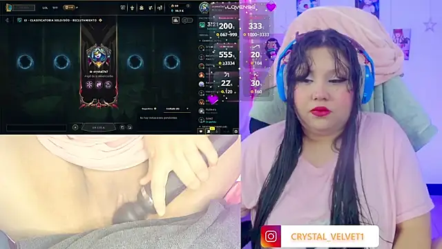 Snapshot of crystal7u7 chatting on 11.06.25 crystal7u7 online show from 11.06.25