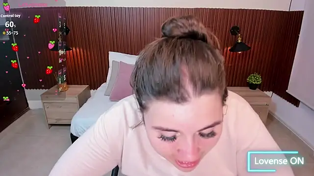 Snapshot of Aabby_lee chatting on 11.03.25 Aabby lee online show from 11.03.25