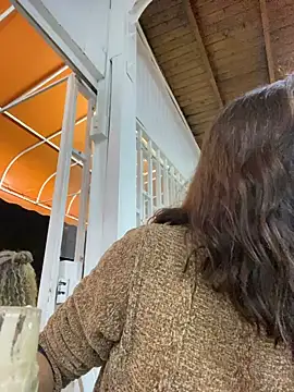 Snapshot of EmaSaenz chatting on 01.30.25 EmaSaenz online show from 01.30.25