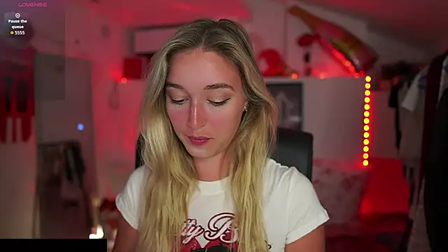 Alexis   Texas online show from 09.21.25