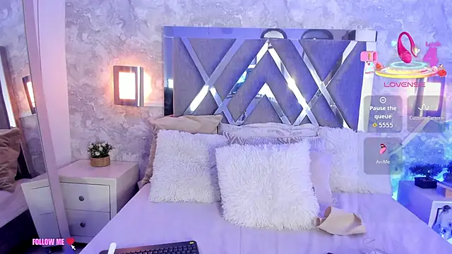 Snapshot of alina_stark chatting on 02.17.26 alina stark online show from 02.17.26