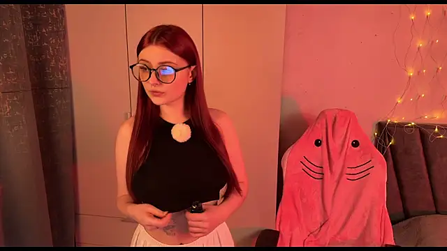 RozieRose online show from 11.28.25