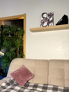 HumbleJess online show from 09.13.25