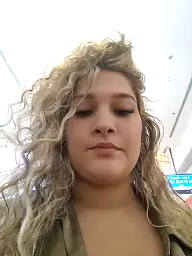 Snapshot of Sara_smiiith211 chatting on 01.17.25 Sara smiiith211 online show from 01.17.25