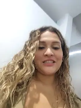 Snapshot of Sara_smiiith211 chatting on 03.14.25 Sara smiiith211 online show from 03.14.25