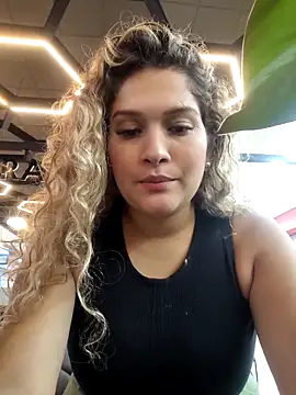 Snapshot of Sara_smiiith211 chatting on 03.15.25 Sara smiiith211 online show from 03.15.25