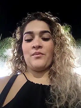 Snapshot of Sara_smiiith211 chatting on 10.09.25 Sara smiiith211 online show from 10.09.25