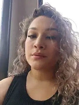 Snapshot of Sara_smiiith211 chatting on 02.11.26 Sara smiiith211 online show from 02.11.26