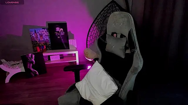 lily williamss online show from 01.29.25