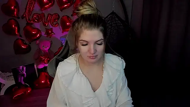 lily williamss online show from 02.14.25