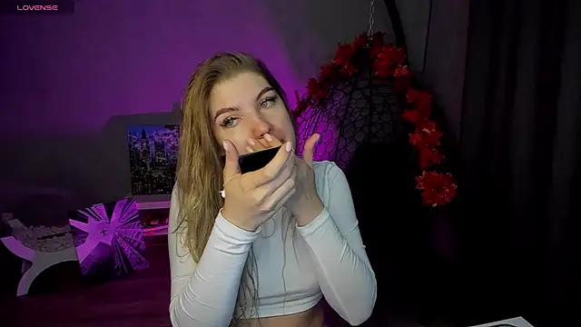 lily williamss online show from 09.30.25