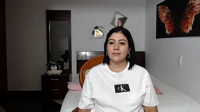 EmilyPeytonn online show from 02.24.25