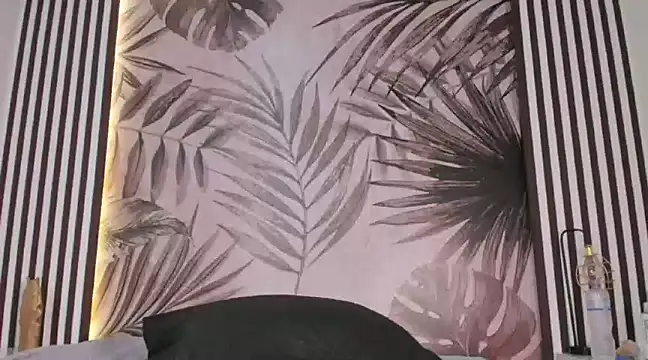 Samaantha-White online show from 01.25.25