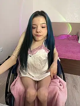 MiniSophiaa online show from 03.29.26