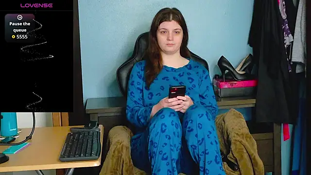 TreeJeanne online show from 11.30.25