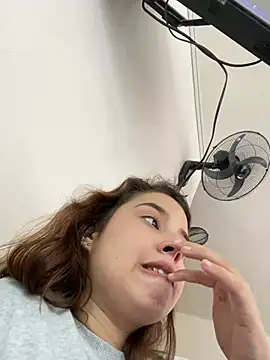 Snapshot of Lia_sex69 chatting on 02.22.25 Lia sex69 online show from 02.22.25