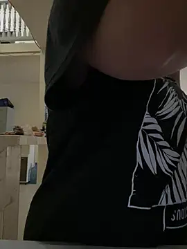 Snapshot of Lia_sex69 chatting on 02.27.25 Lia sex69 online show from 02.27.25