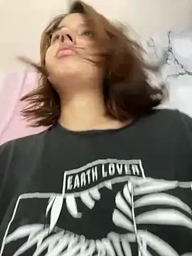 Snapshot of Lia_sex69 chatting on 02.28.25 Lia sex69 online show from 02.28.25