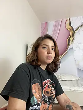 Snapshot of Lia_sex69 chatting on 03.01.25 Lia sex69 online show from 03.01.25