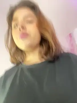 Snapshot of Lia_sex69 chatting on 03.08.25 Lia sex69 online show from 03.08.25