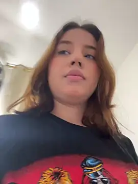 Snapshot of Lia_sex69 chatting on 03.11.25 Lia sex69 online show from 03.11.25