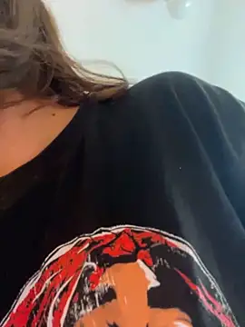 Snapshot of Lia_sex69 chatting on 03.21.25 Lia sex69 online show from 03.21.25