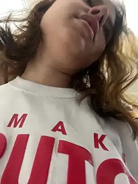 Snapshot of Lia_sex69 chatting on 03.22.25 Lia sex69 online show from 03.22.25