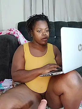 Snapshot of catehorny chatting on 04.08.26 catehorny online show from 04.08.26