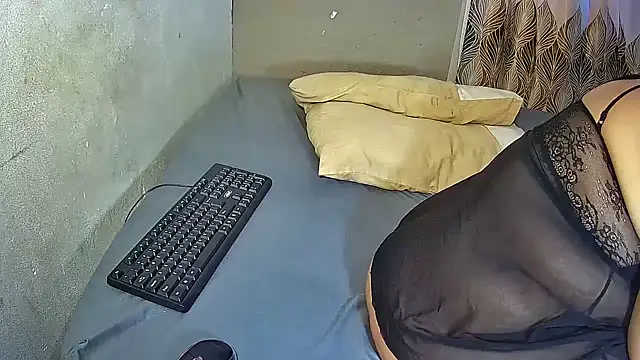 BustyThickyAss online show from 05.12.26