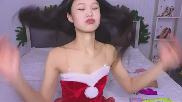 Tina Kim  online show from 12.24.24