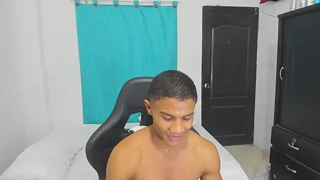 corzoethan online show from 10.08.25