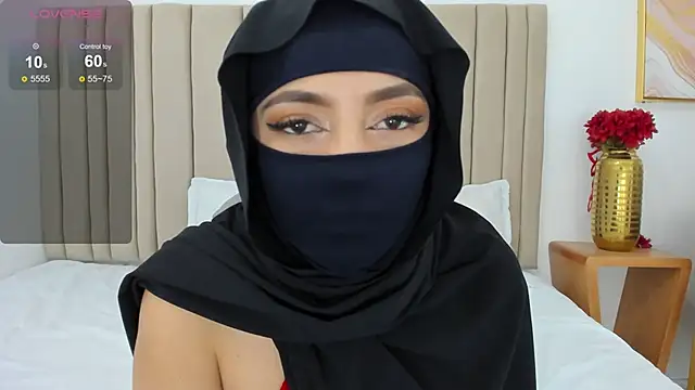 Snapshot of izadii chatting on 01.22.25 izadii online show from 01.22.25