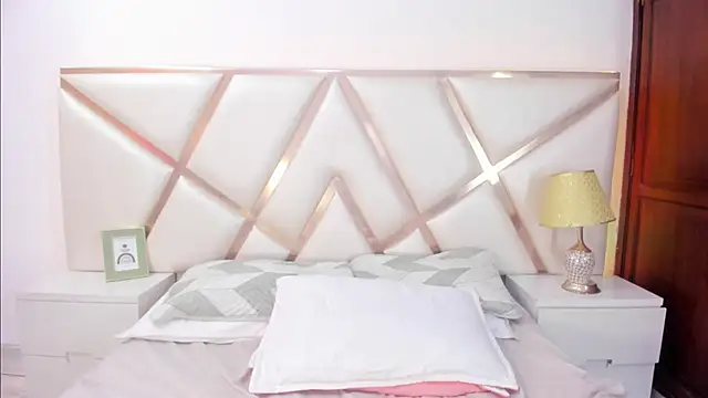 NinnaVous online show from 03.07.25